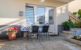 Apartmani Frane